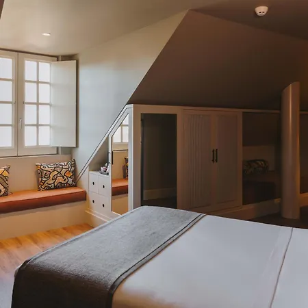 Timbre Virtudes Hotel Porto