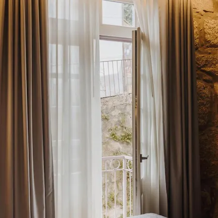 Timbre Virtudes Hotel Porto