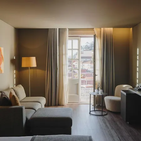 Timbre Virtudes 5* Porto