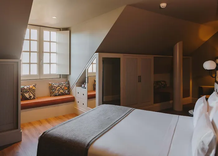 Timbre Virtudes Hotel Porto